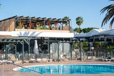 Piscina en o cerca de Luxury Poolside Holiday Home