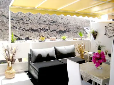 Plano de Malibu apartamento con campo de tennis y piscina con solarium