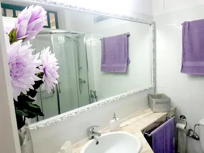 Plano de Malibu apartamento con campo de tennis y piscina con solarium