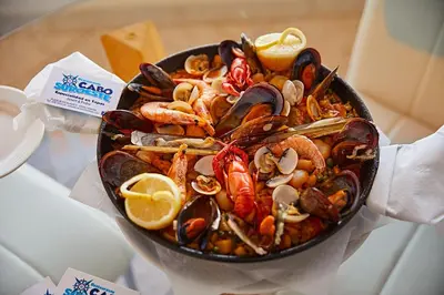 Comida en o cerca de este apartamento
