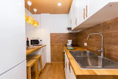 Una cocina o zona de cocina en Aguacate Friendly Holiday Home