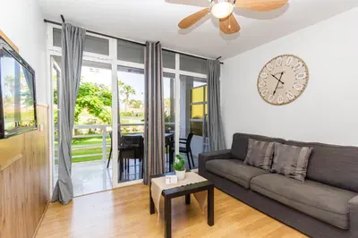 Zona de estar de Aguacate Friendly Holiday Home