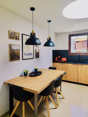 Una cocina o zona de cocina en M&F Golf Views. Walk to Beach