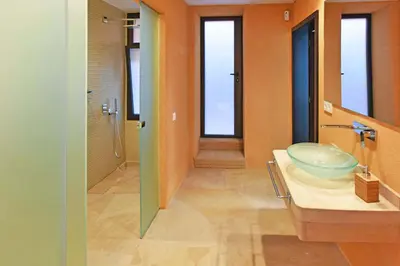 Un baño de Salobre Moringa