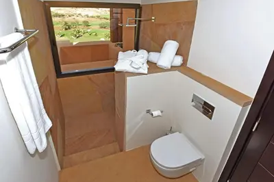 Un baño de Salobre Moringa