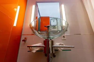 Un baño de Canteras Little Gem