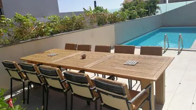 Piscina en o cerca de VillasRoyale Trespalomas - An Iconic Villa for Elevated Getaways!