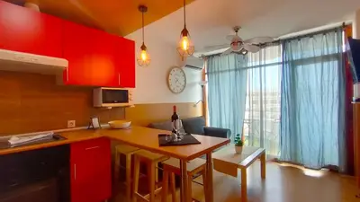 Una cocina o zona de cocina en Sea Friendly Holiday Home