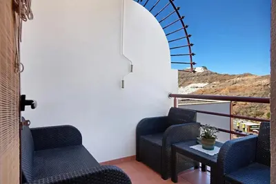 Vista general de una montaña o vista desde la villa