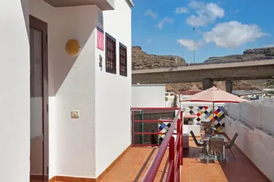 Un balcón o terraza de Spacious villa with private pool in Mogán