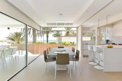 Una cocina o zona de cocina en Blue Ocean by VillaGranCanaria
