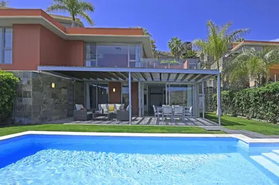Piscina en o cerca de Salobre Los Dragos 12