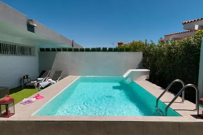 Piscina en o cerca de Beach House with private pool in San Agustín ET2 by VillaGranCanaria