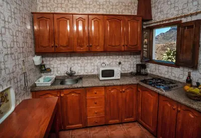 Una cocina o zona de cocina en RURAL HOUSES SERAFIN Casa Rural Serafin THE BEST VIEWS