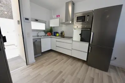 Una cocina o zona de cocina en Beyond Amadores Suite Nº4