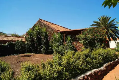 Jardín al aire libre en Casa Rural La Fuente de la Flora