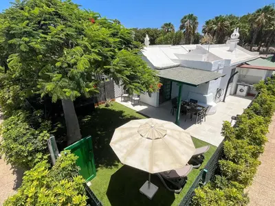 Jardín al aire libre en Cozy Bungalow Playa Flor Maspalomas by VillaGranCanaria