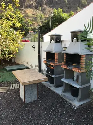 Barbacoa disponible para clientes en the country house