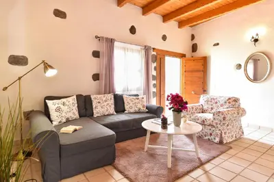 Zona de estar de Los Algodones Cottage with Pool by VillaGranCanaria