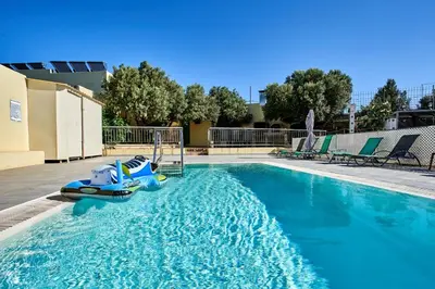 Piscina en o cerca de Los Algodones Cottage with Pool by VillaGranCanaria