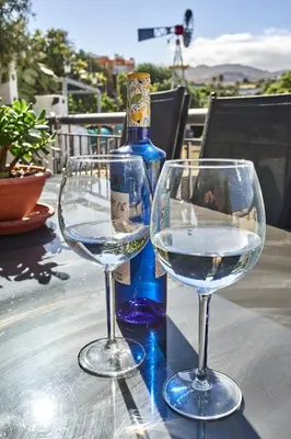 Bebidas en Los Algodones Cottage with Pool by VillaGranCanaria