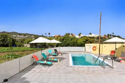 Piscina en o cerca de Los Algodones Cottage with Pool by VillaGranCanaria