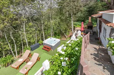 Jardín al aire libre en La Burbuja