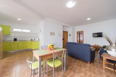 Una cocina o zona de cocina en Apartamentosánchez