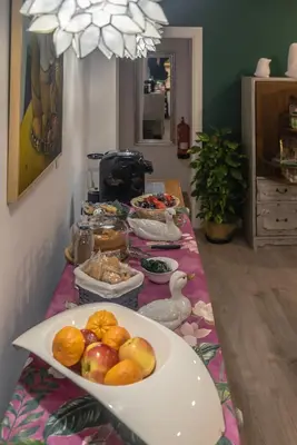 Comida en o cerca de este hotel