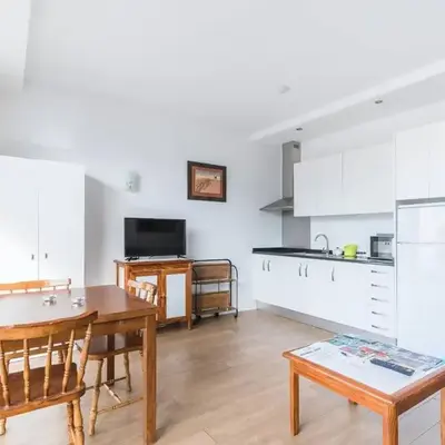 Loft moderno con balcón al lado de Las Canteras