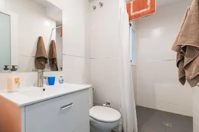 Un baño de Loft moderno y luminoso al lado de Las Canteras
