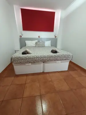 Cama o camas de una habitación en Playa del Inglés 5 min walk from Yumbo! 512