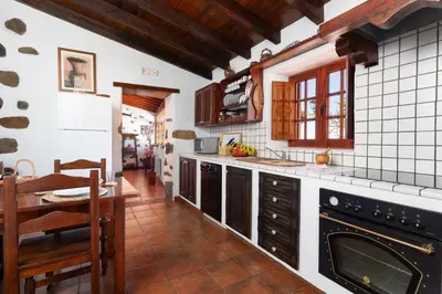 Una cocina o zona de cocina en Casa Rural Tinamar