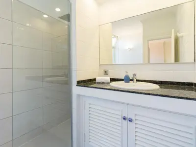 Un baño de Mirador de Las Canteras Terrace&Pool By CanariasGetaway