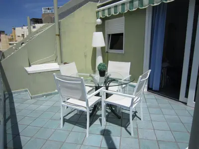 Un balcón o terraza de Ático en primera linea Las Canteras