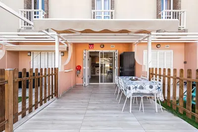 Un balcón o terraza de BUNGALOW en CAMPO INTERNACIONAL