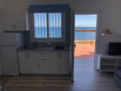Una cocina o zona de cocina en Apartamento Salinas