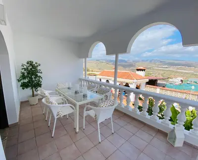 Un balcón o terraza de Villa Carolina with private pool