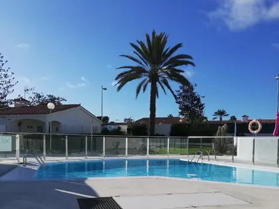 Piscina en o cerca de bungalow near Yumbo 200 meters from the beach