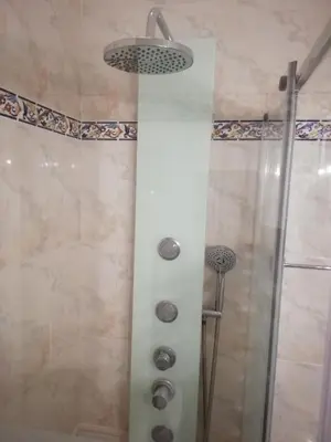 Un baño de bungalow near Yumbo 200 meters from the beach