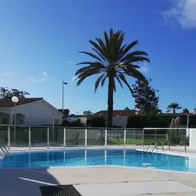 bungalow near Yumbo 200 meters from the beach