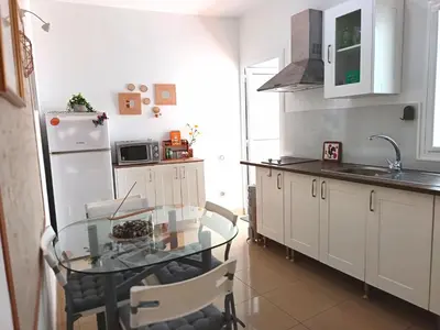 Una cocina o zona de cocina en Casa cerca del campo y la ciudad