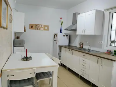 Una cocina o zona de cocina en Casa cerca del campo y la ciudad