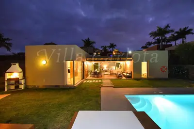 Piscina en o cerca de Casa Carlota Salobre