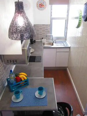 Una cocina o zona de cocina en Estudio con encanto en la playa (aptos.salinetas)