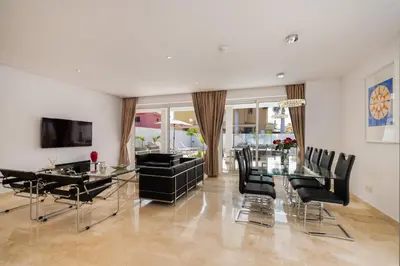 Una televisión o centro de entretenimiento en Villa Deluxe Suites Maspalomas
