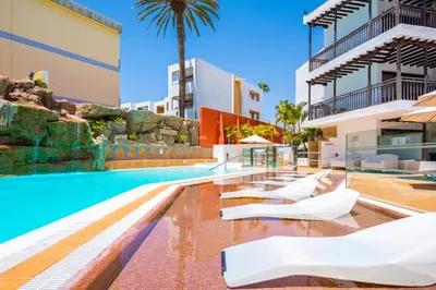 Piscina en o cerca de Casas Pepe Apartments & Spa- Adults Only