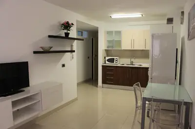 Una cocina o zona de cocina en Lord Nelson Las Canteras 3