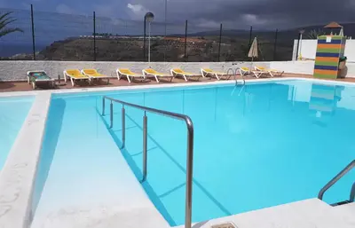 Piscina en o cerca de APT with sea view and large swimming pool