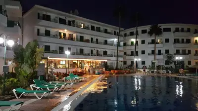 Piscina en o cerca de Canarian Havaii en Faluas